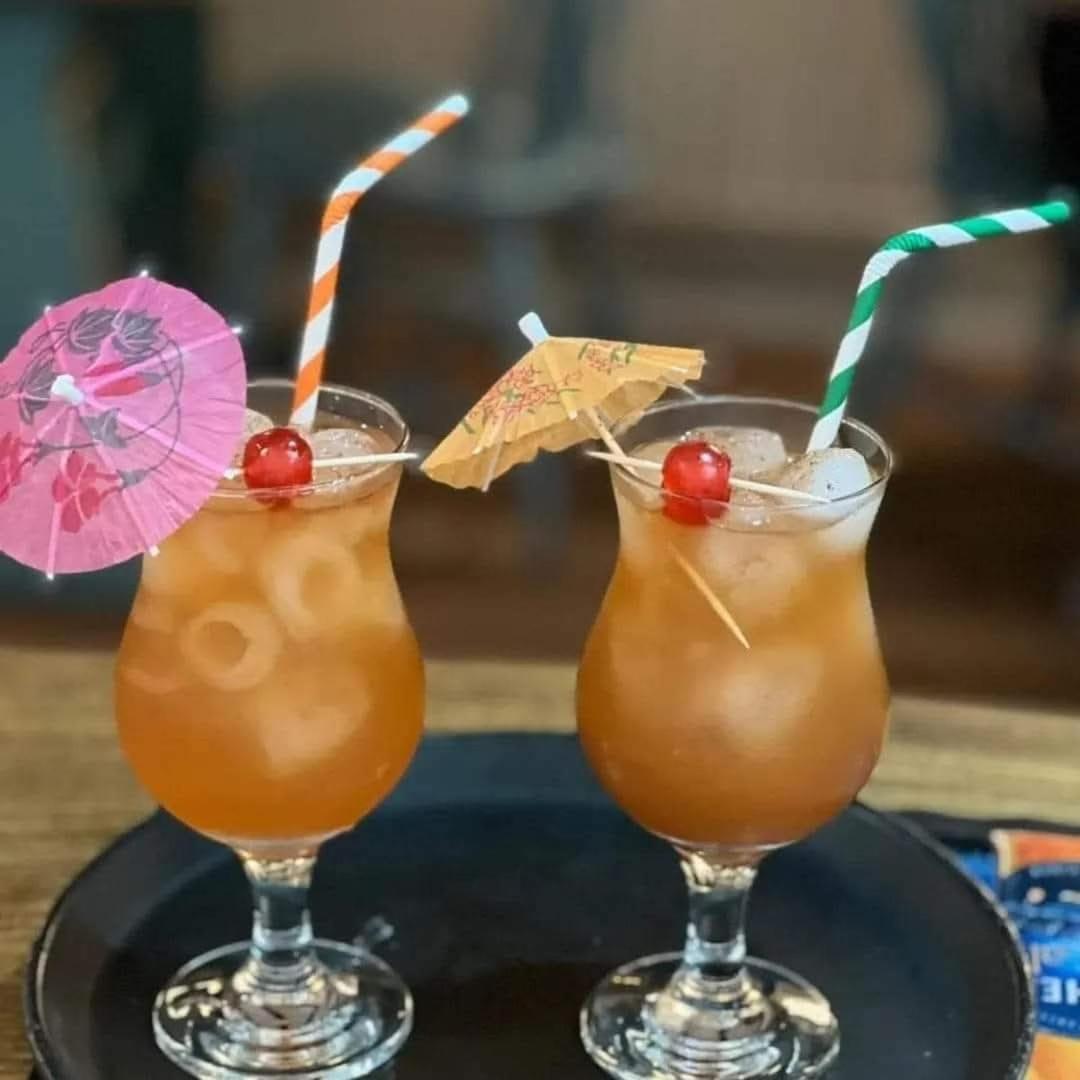 ホテル The Flying Fish Stables イルミンスター エクステリア 写真