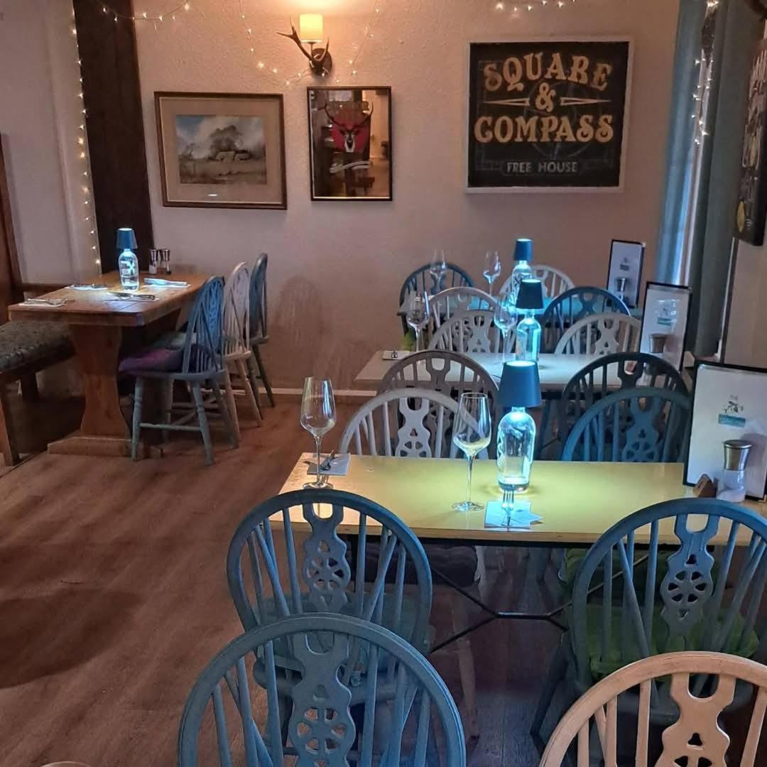 ホテル The Flying Fish Stables イルミンスター エクステリア 写真
